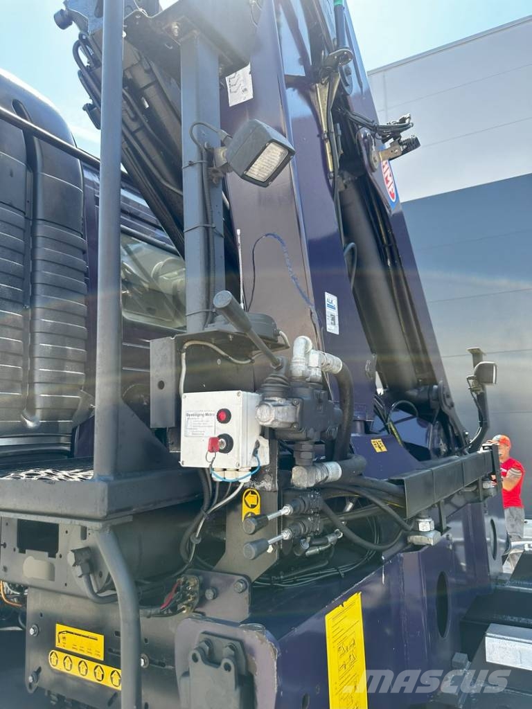 Volvo FM 330 Kapellbil