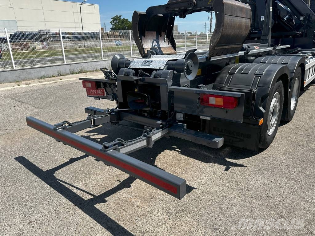 Volvo FM 330 Kapellbil