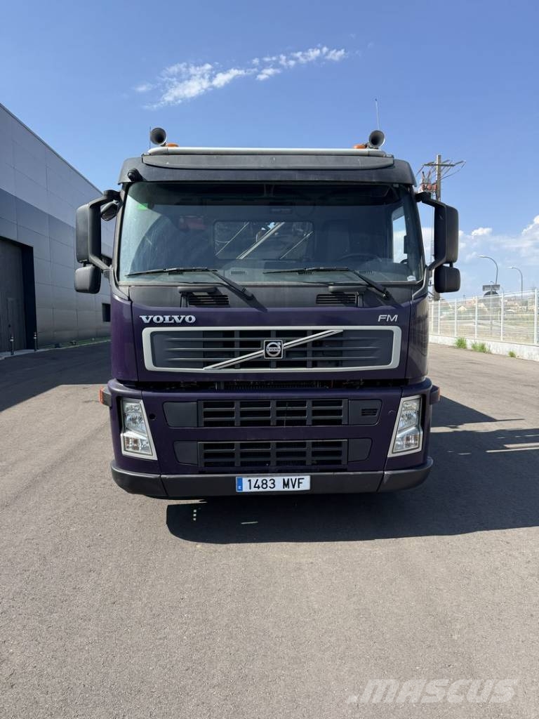 Volvo FM 330 Kapellbil