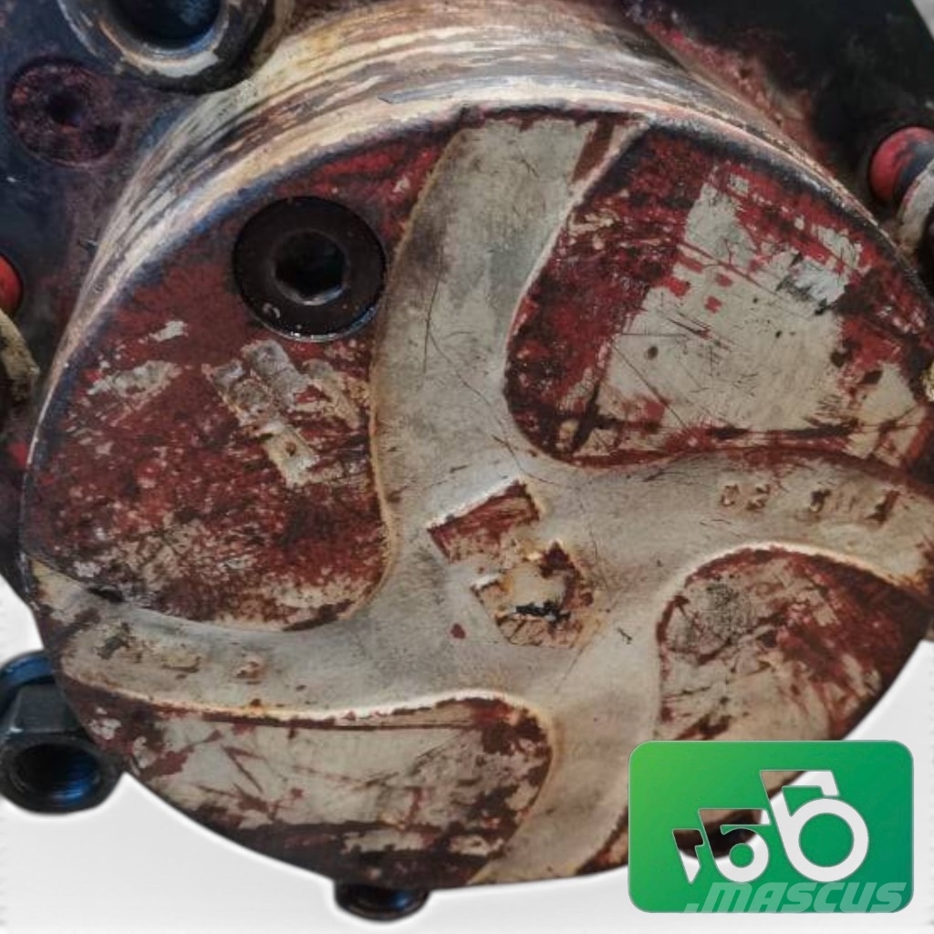 Manitou MT 732 Final Drive Steering Knuckle Axle Shaft Getriebe