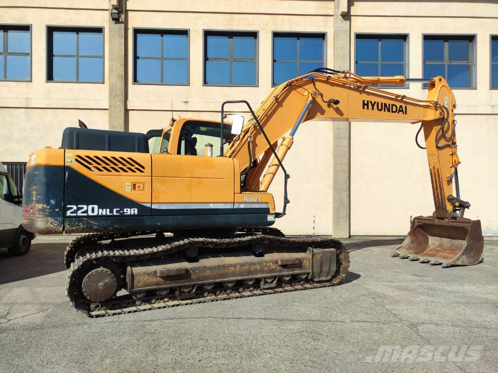 Hyundai Robex 220 NLC-9 A Excavadoras sobre orugas