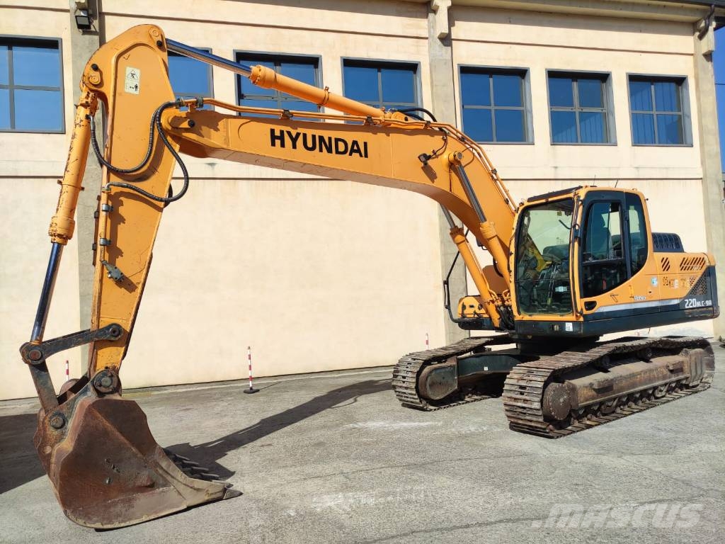 Hyundai Robex 220 NLC-9 A Excavadoras sobre orugas