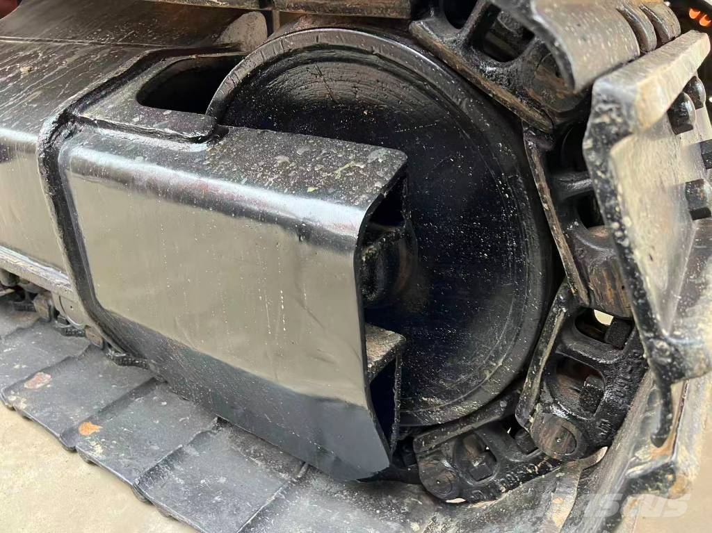 CAT 330 履带挖掘机