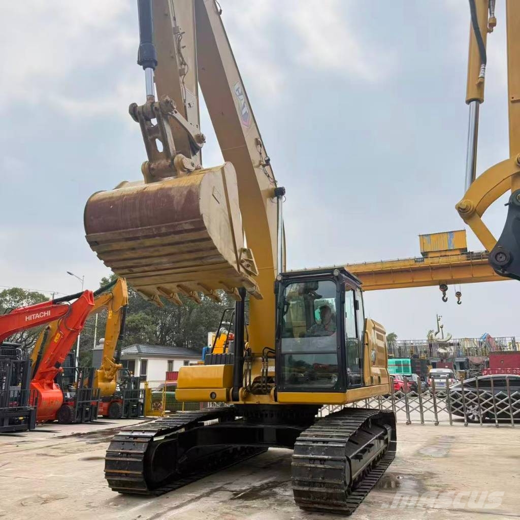 CAT 330 履带挖掘机