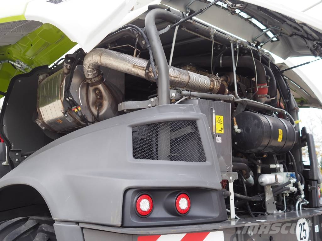 CLAAS Jaguar 870 4x4 Self-propelled foragers