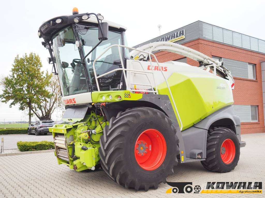 CLAAS Jaguar 870 4x4 Self-propelled foragers