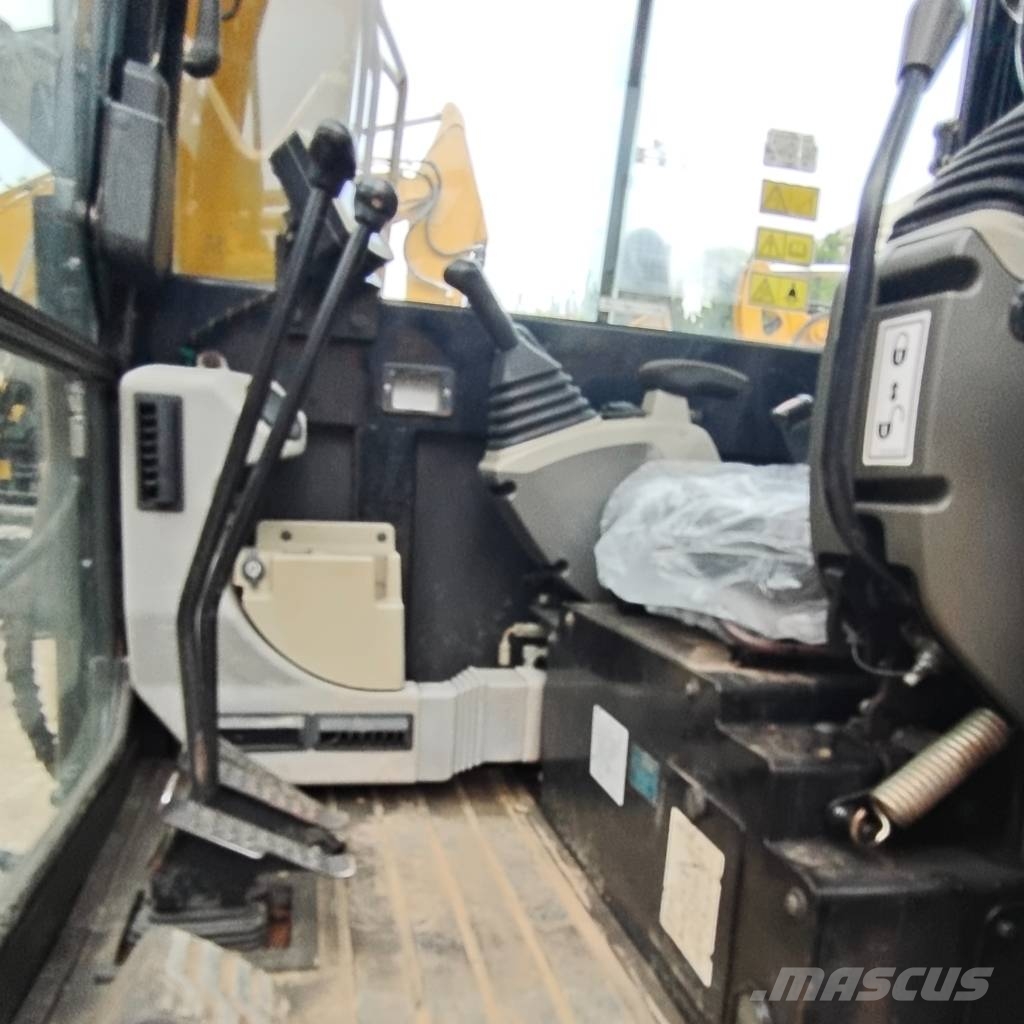 CAT 305.5 E 3000 units excavators in stock Mini excavators < 7t (Mini diggers)