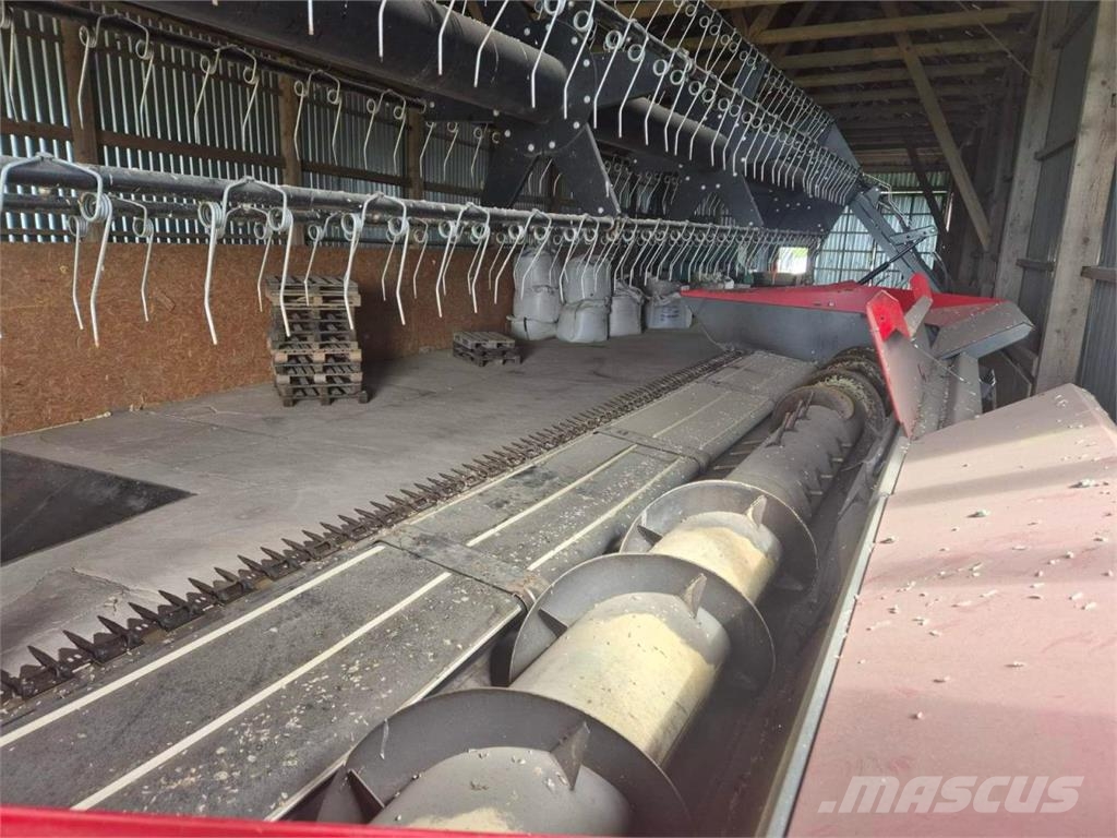 Massey Ferguson 7347 S Kombájnok