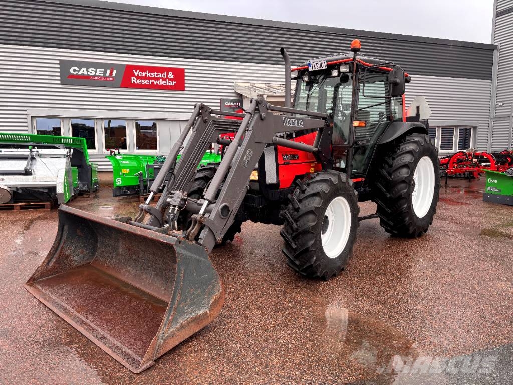Valtra 900 Traktori