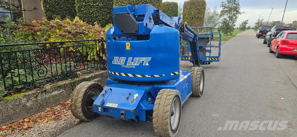 JLG E450aj Knikarmhoogwerkers