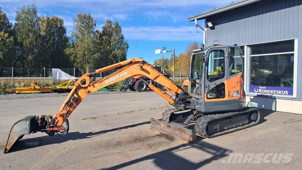 Doosan DX60R kaivinkone Miniexcavadoras
