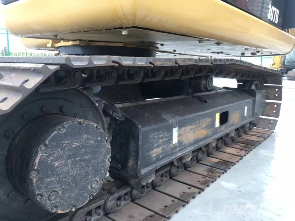 CAT 307 D 中型挖掘机