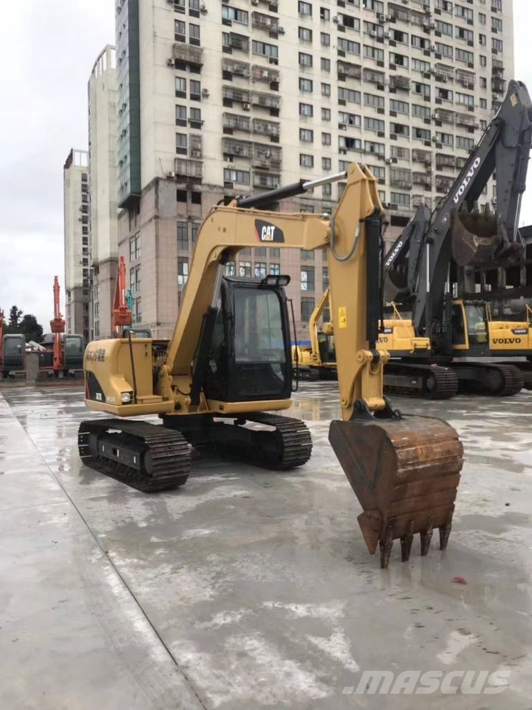 CAT 307 D 中型挖掘机