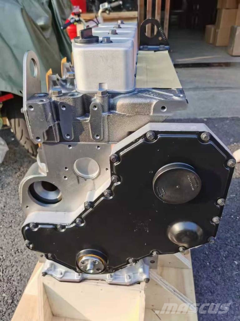 Cummins 4BT3.9 Bare Engine Assembly エンジン