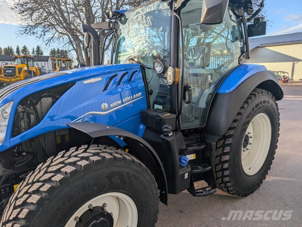 New Holland T5.110 AC, Frontlyft Omg. lev! Трактори