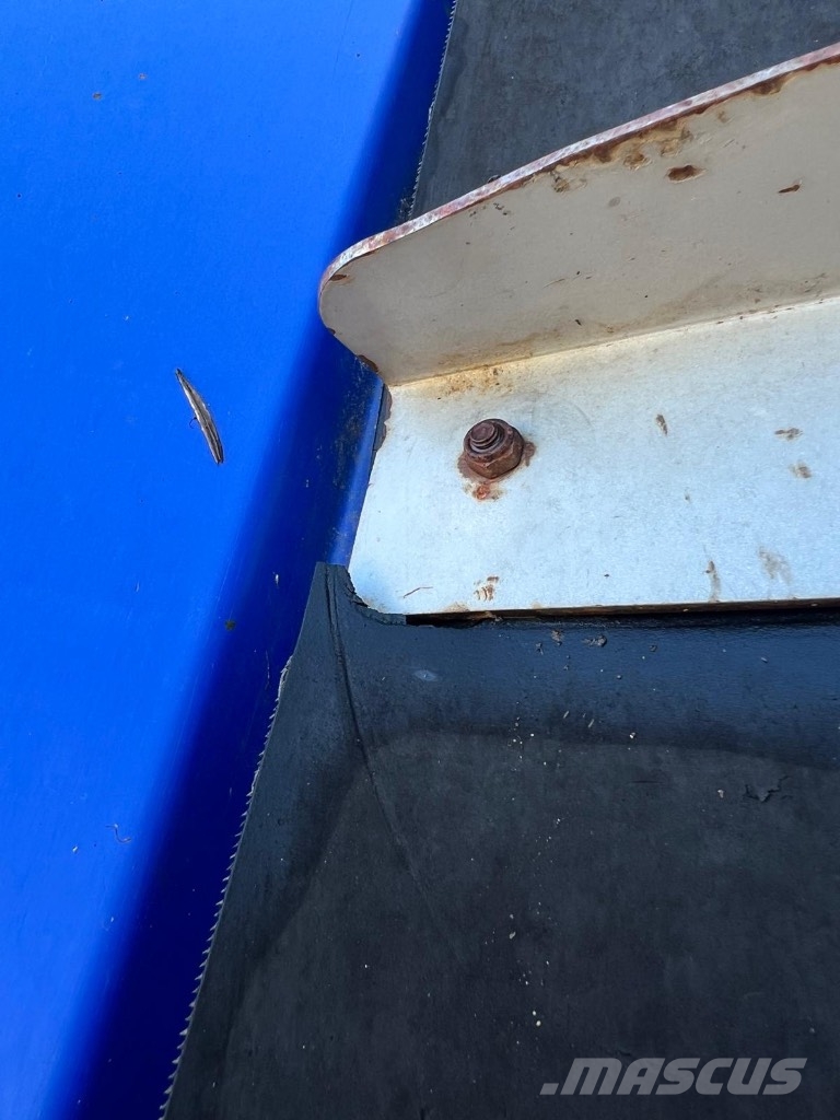 Klapituiko Klapikone kuljettimella Pilkekoneet, klapikoneet, hakkurit ja sirkkelit