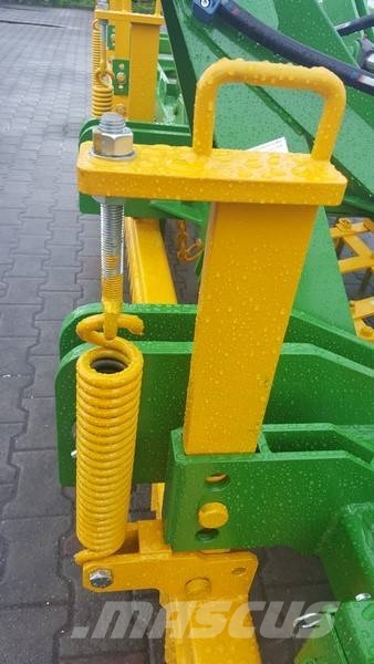 Top-Agro Meadow Heavy tine harrow, 8,5m / 8 poles, 70x12 Grape