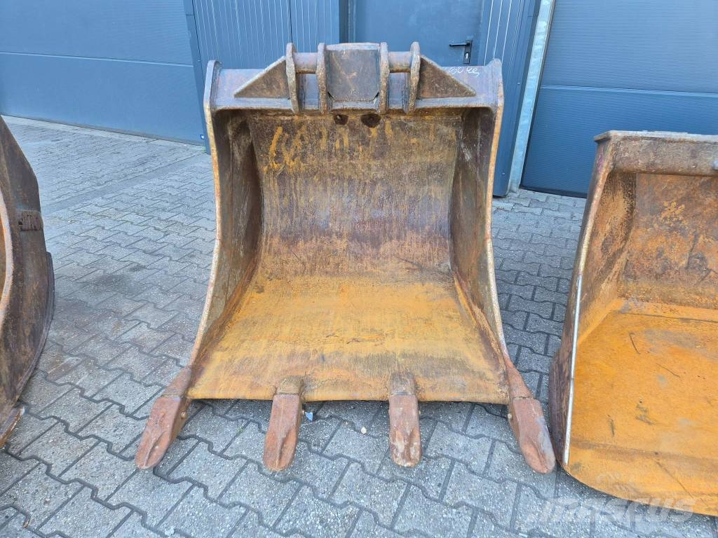 Volvo S1 Tiltrotator/Greifer/Reißzahn/ Tieflöffel/Asphal Kourat