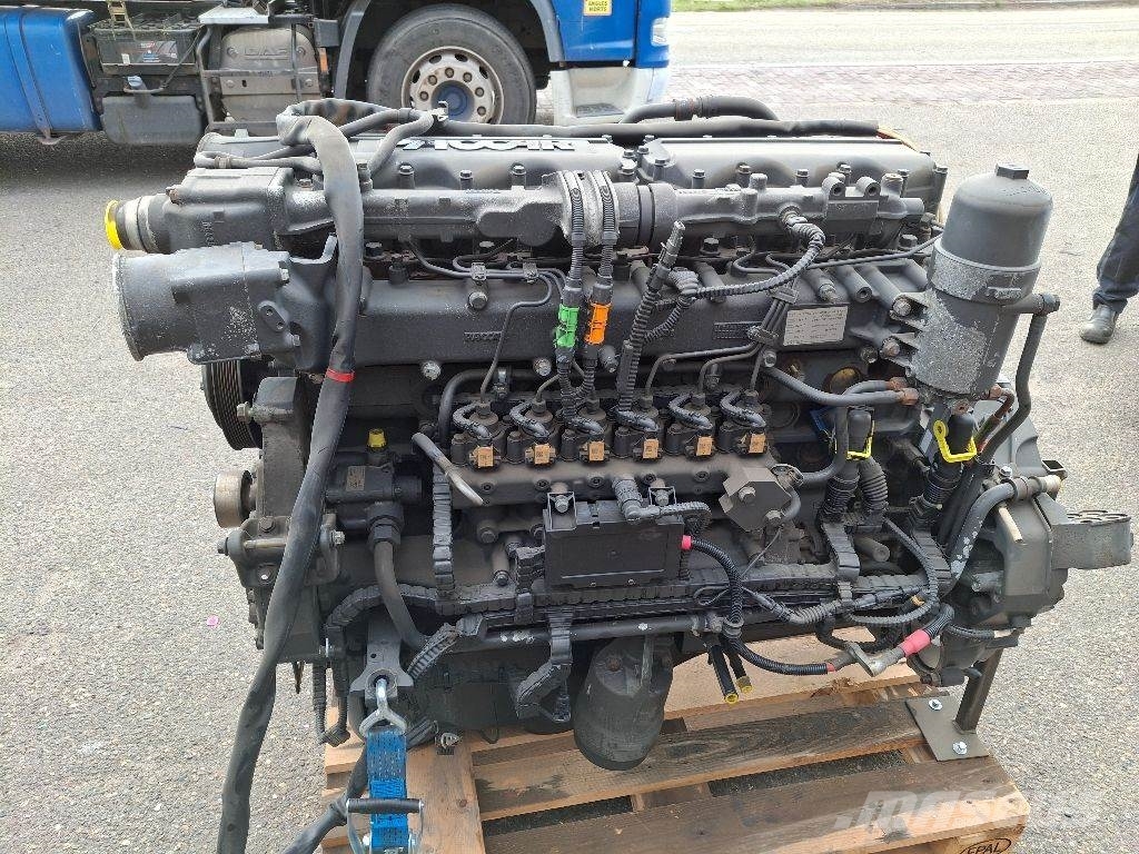 Paccar PR228S2 (310HP) 发动机