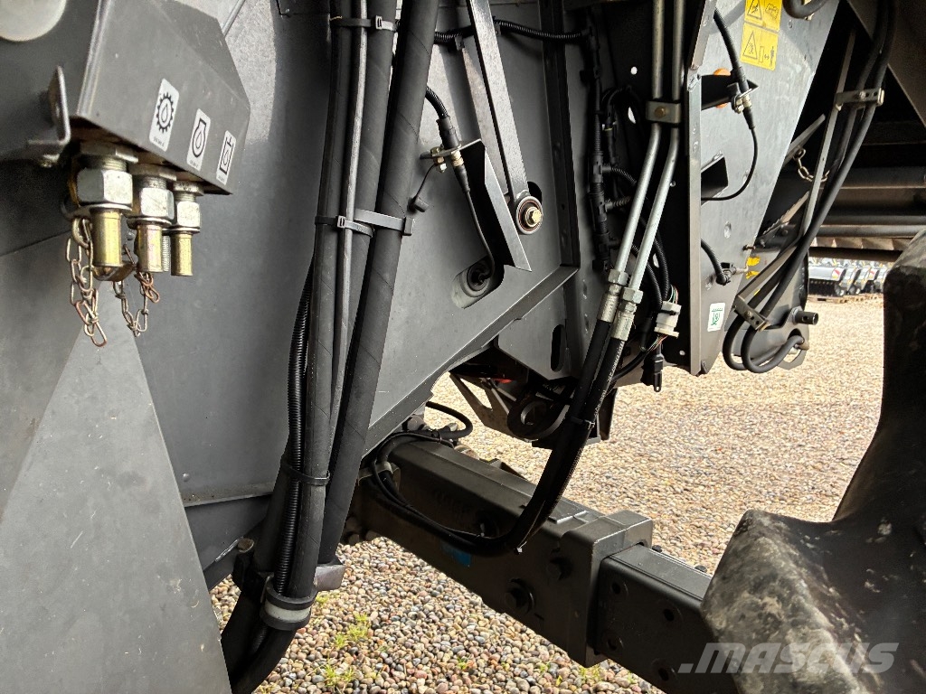 CLAAS Lexion 660 Combine harvesters