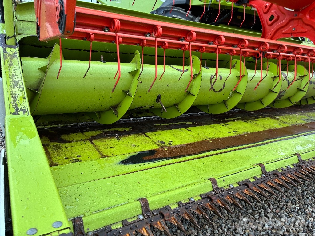 CLAAS Lexion 660 Combine harvesters