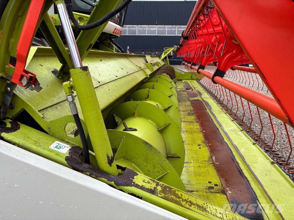 CLAAS Lexion 660 Combine harvesters