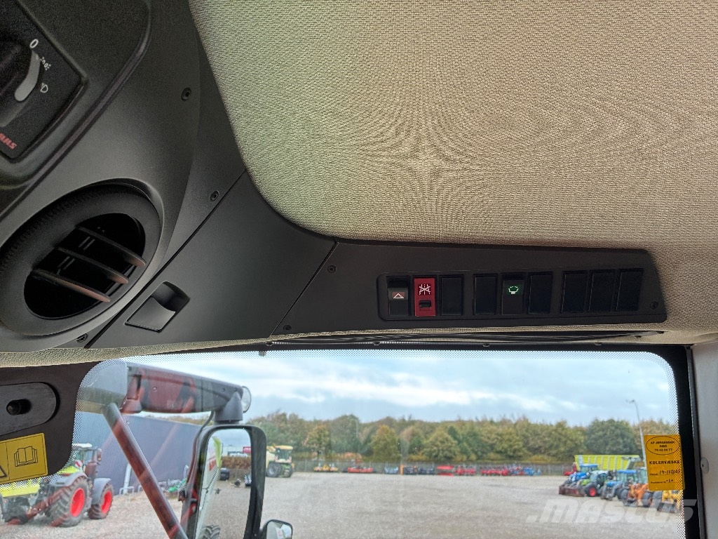 CLAAS Lexion 660 Combine harvesters