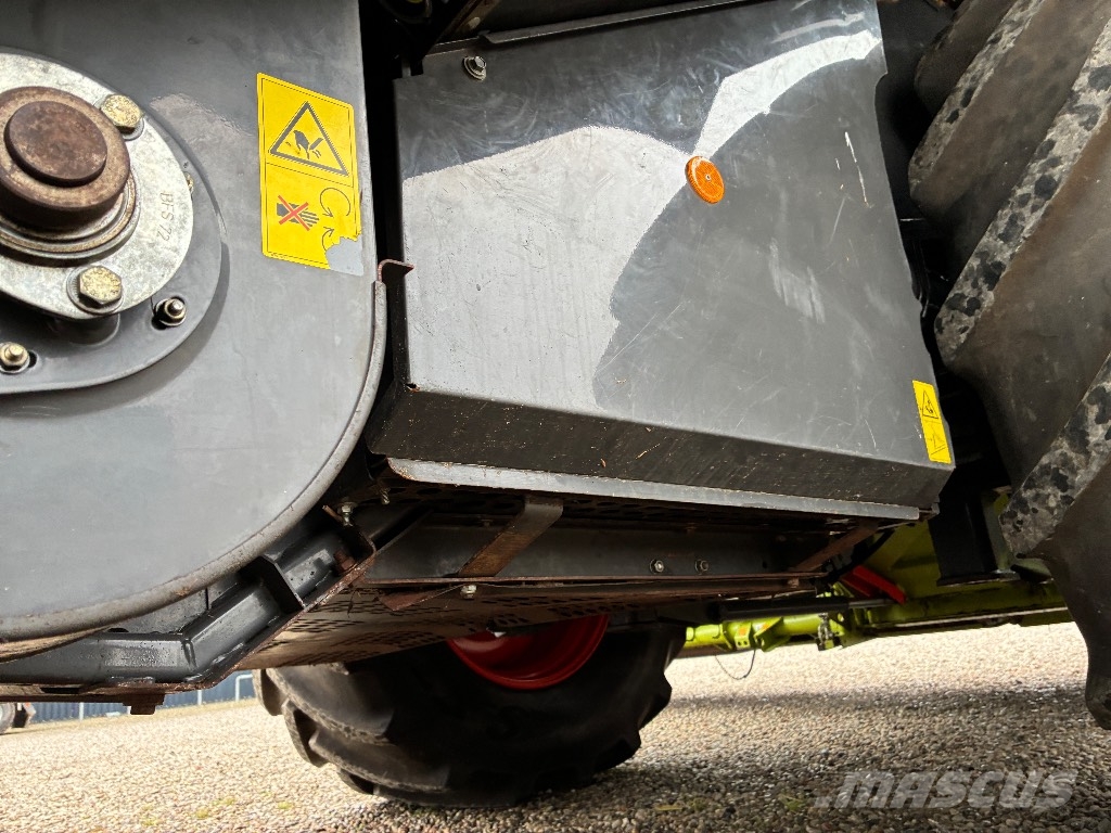 CLAAS Lexion 660 Combine harvesters