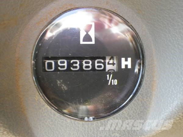 Hitachi EX200-5E Гусеничні екскаватори