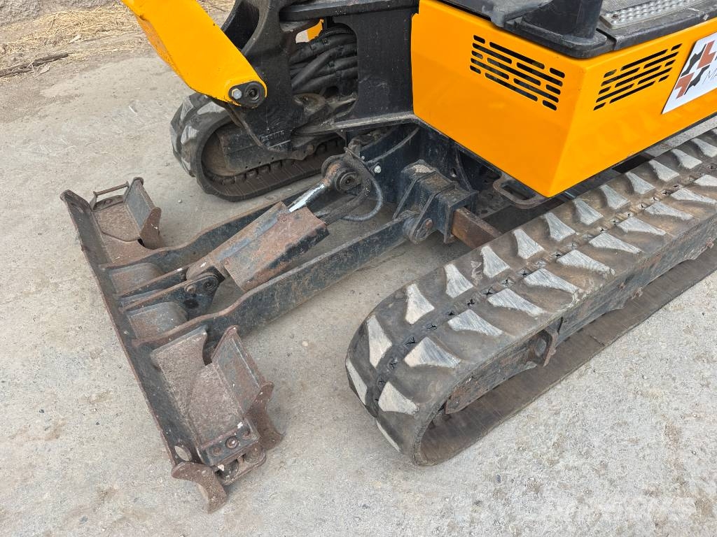 JCB 16 C-1 T3 حفارات صغيرة أقل من 7 طن (حفارات صغيرة)