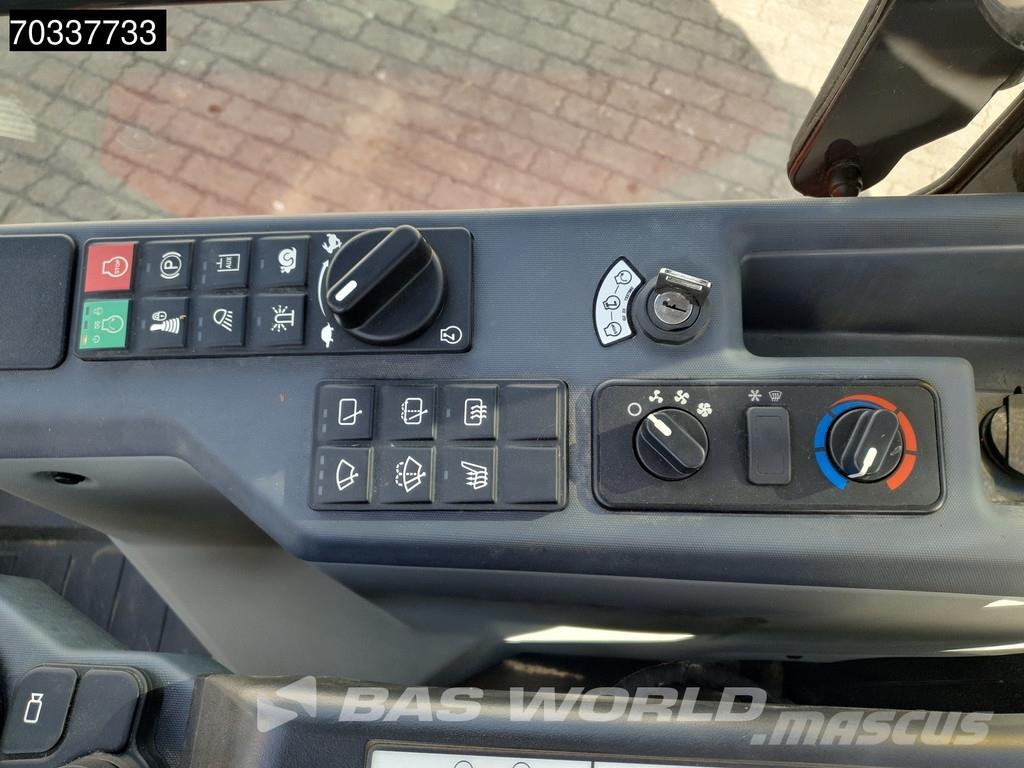 Bobcat L75 Gumikerekes homlokrakodók