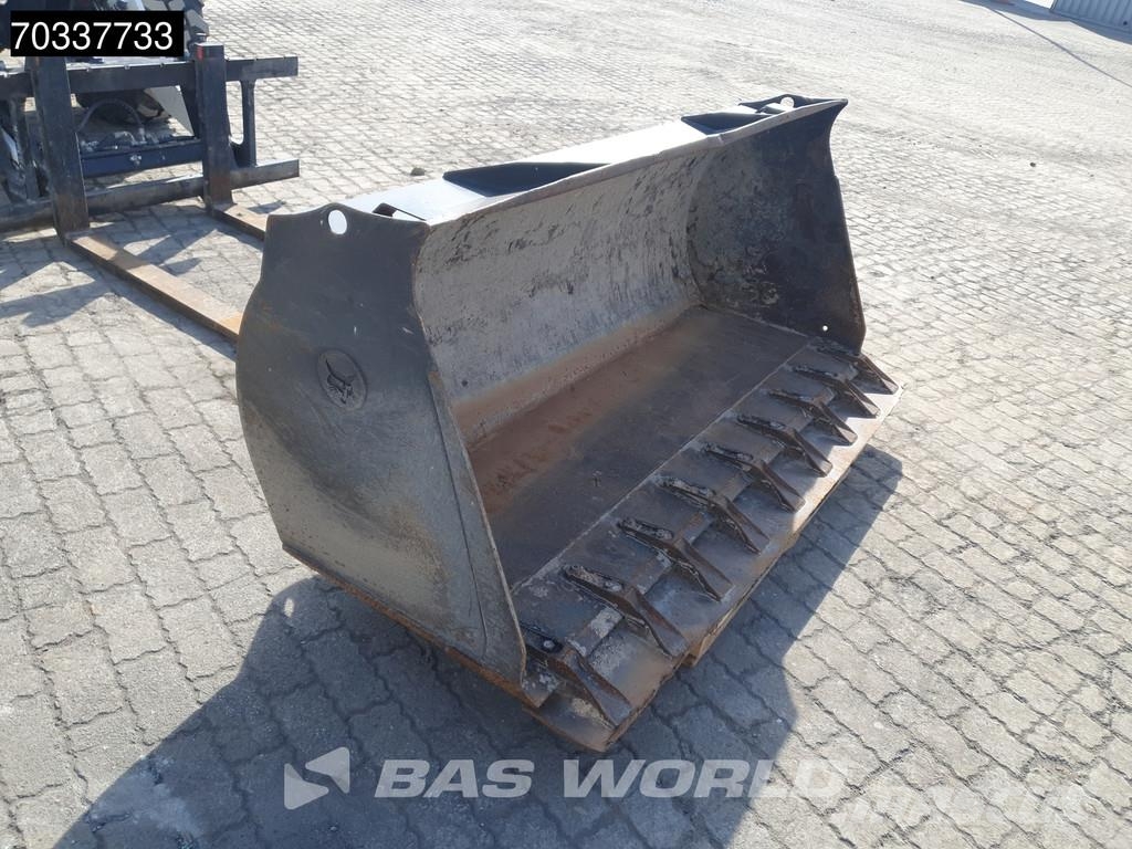 Bobcat L75 Gumikerekes homlokrakodók