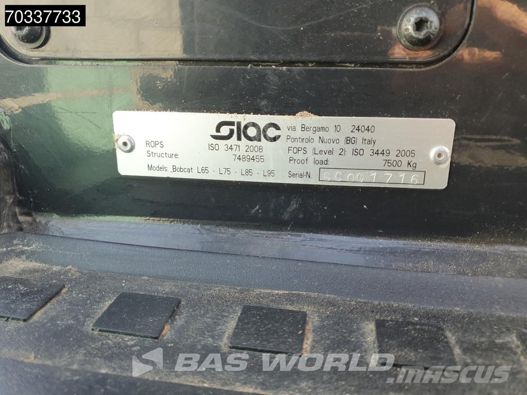 Bobcat L75 Gumikerekes homlokrakodók