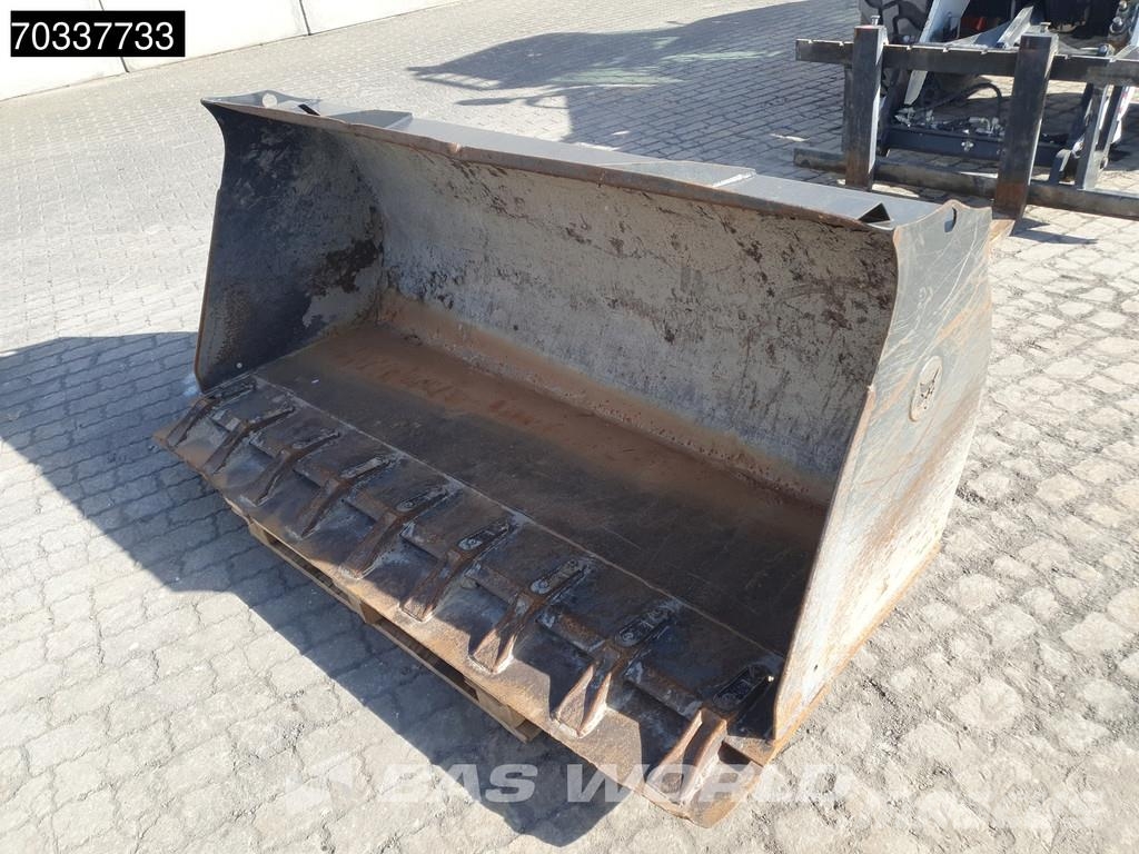 Bobcat L75 Gumikerekes homlokrakodók