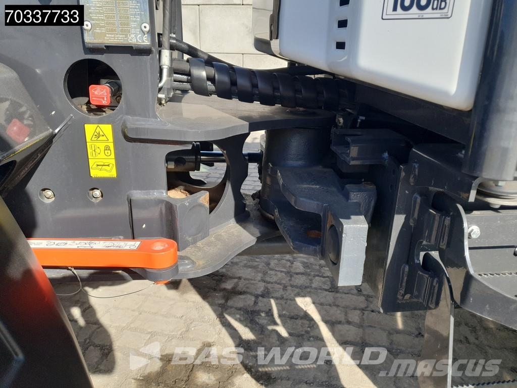 Bobcat L75 Gumikerekes homlokrakodók
