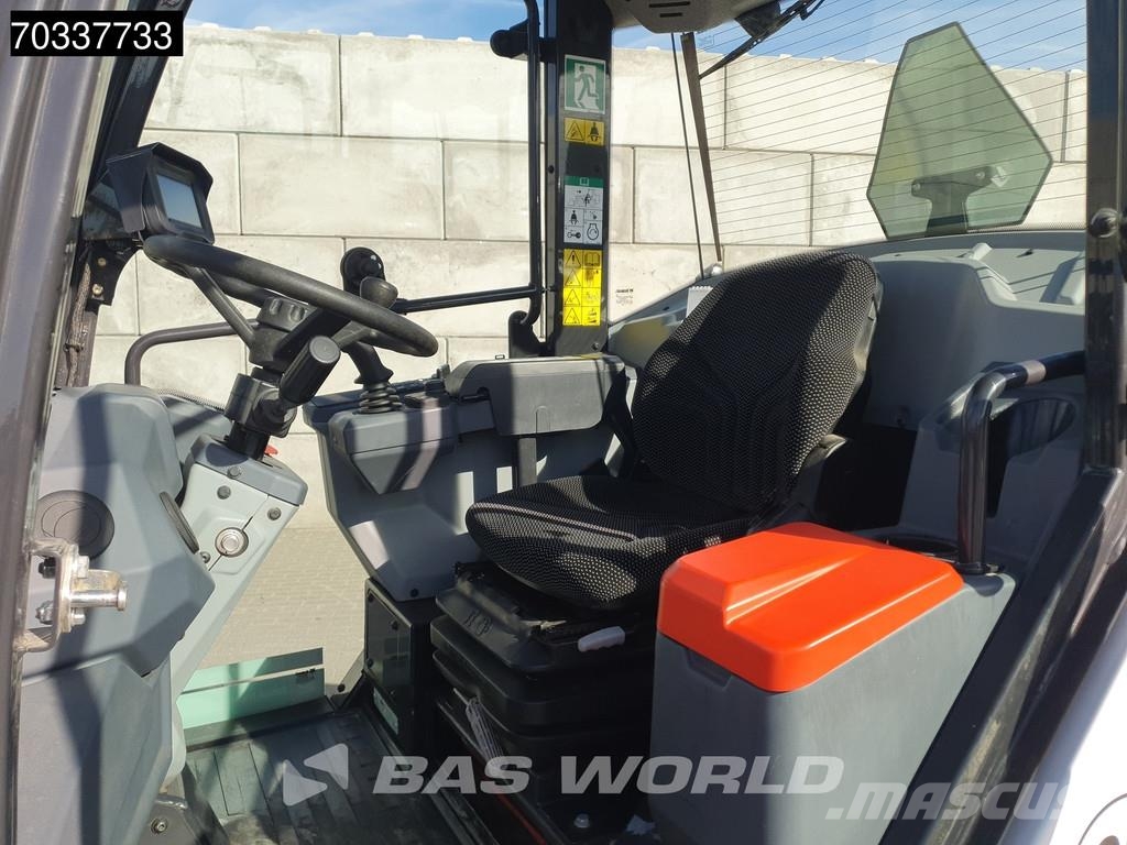 Bobcat L75 Gumikerekes homlokrakodók