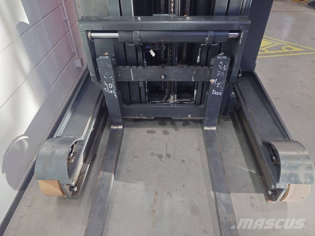Linde R14/1120 Schubmaststapler