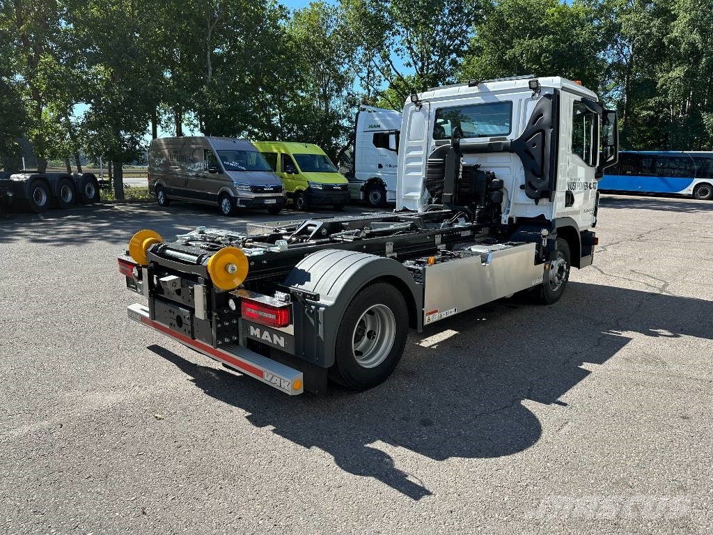 MAN TGL12.250 BL VAK koukkulaite Camion con gancio di sollevamento