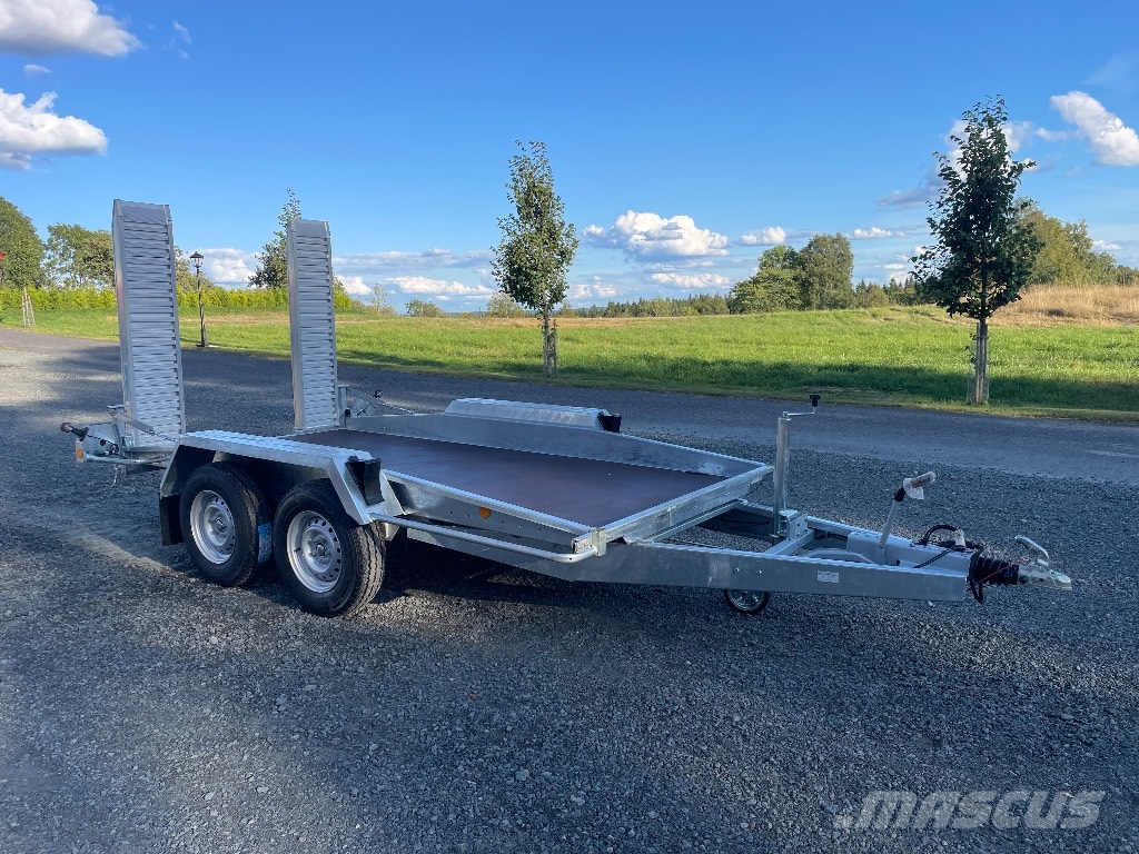 Neptun Maskintransport 3500kg OMG LEV Zemie treileri