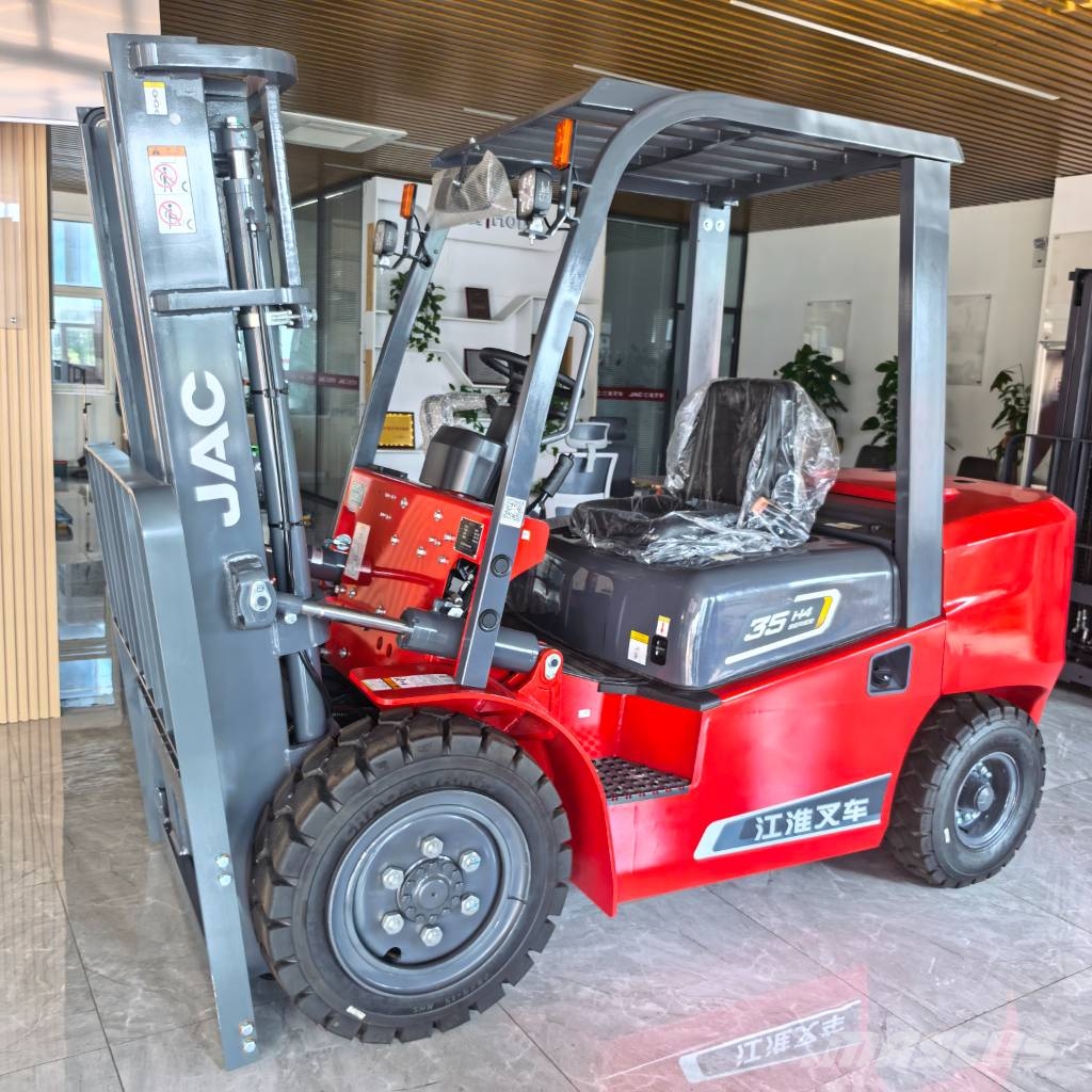 JAC CPCD 35 Crawler excavators