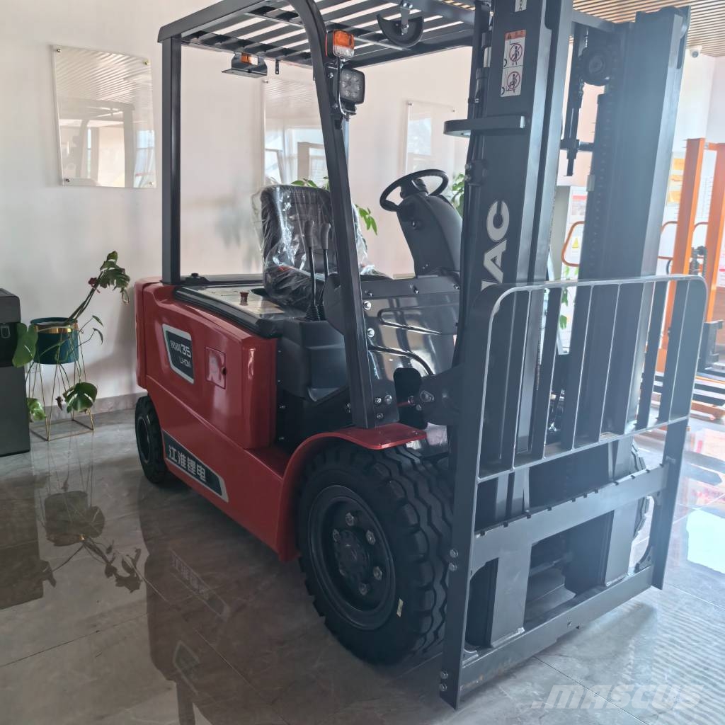 JAC CPCD 35 Crawler excavators