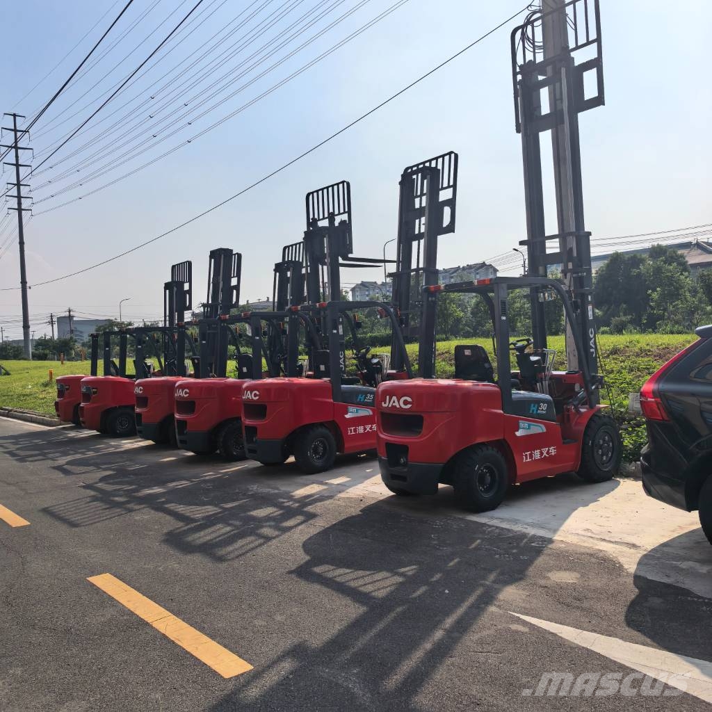 JAC CPCD 35 Crawler excavators