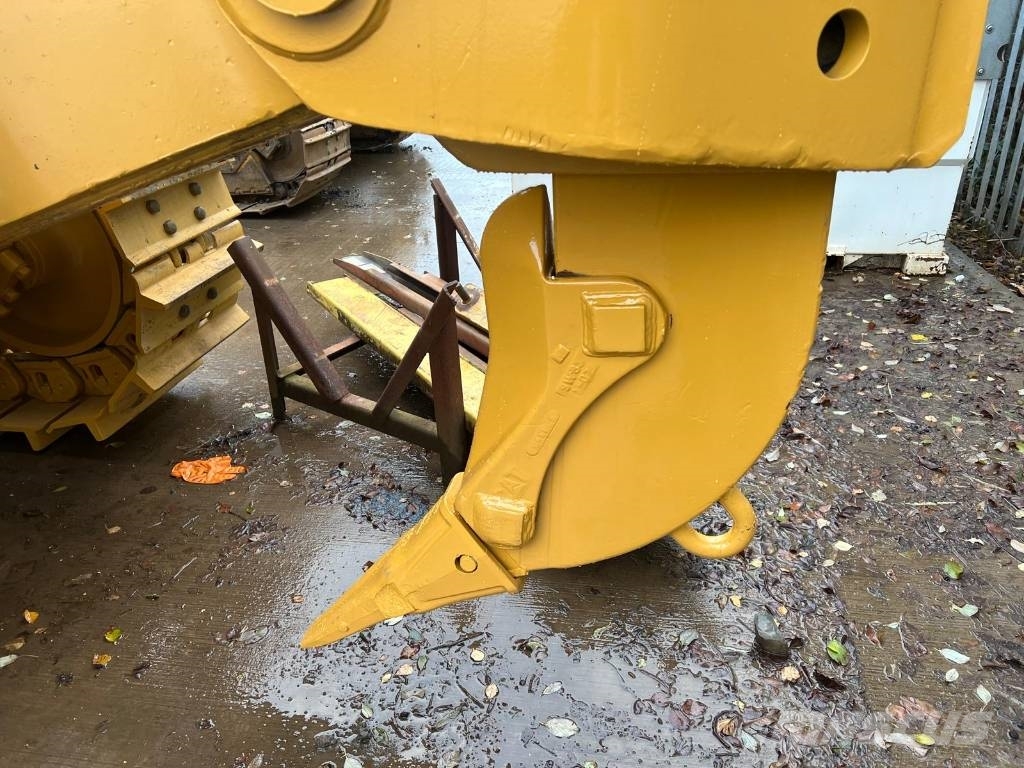CAT D 9 T Гусеничные бульдозеры