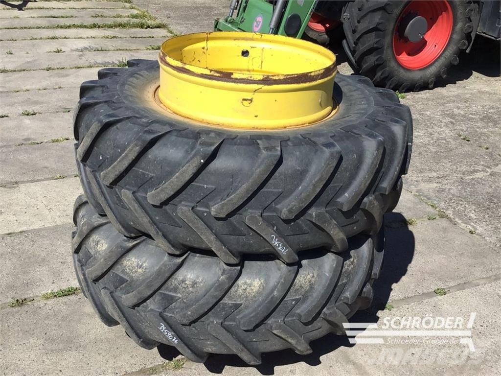 Michelin 2 X 18.4 R 30 ZWILLINGSRÄDER Спарені колеса