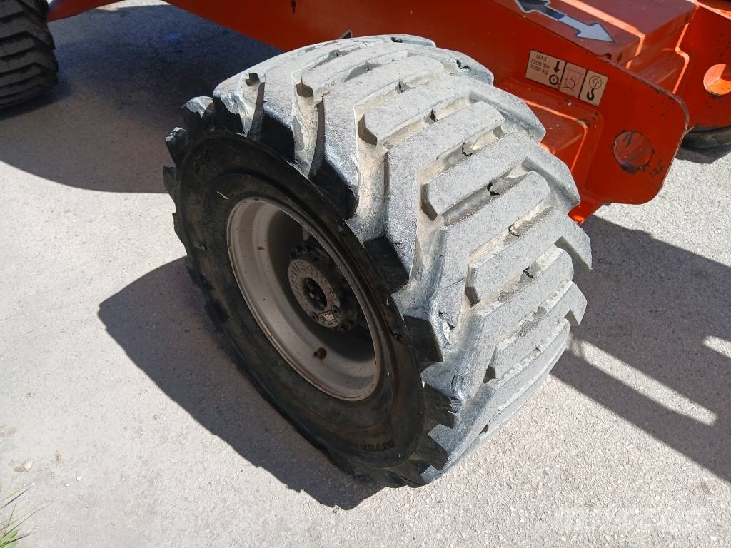 JLG 450 AJ SIII Articulated boom lifts