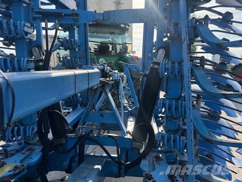 Lemken Rubin 9/600 KUA mit Solitair 9/600 Kmetijstvo - drugo