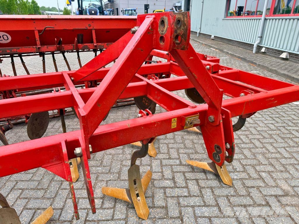 Knoche SG- M730 S Cultivator + Saxonia Zaaier カルチベーター