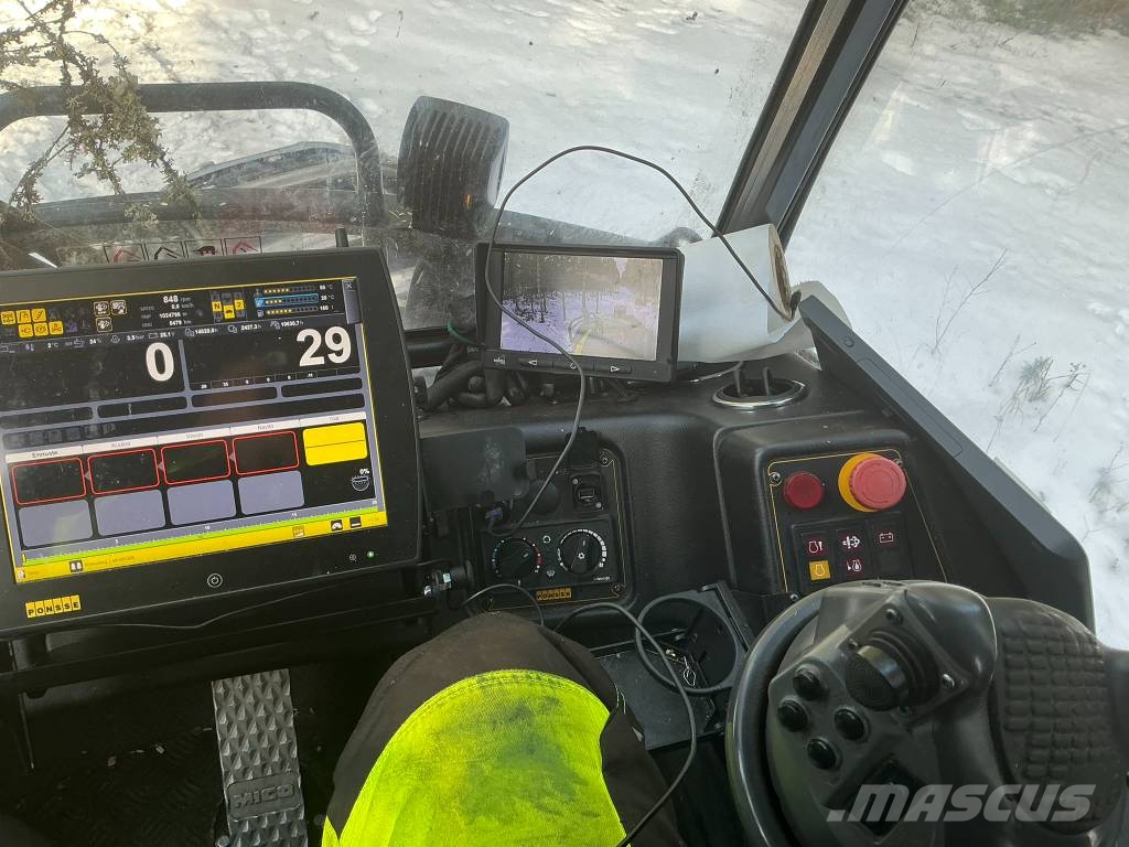 Ponsse SCORPION 8W Harvesteri