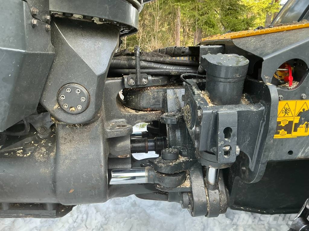 Ponsse SCORPION 8W Harvesteri