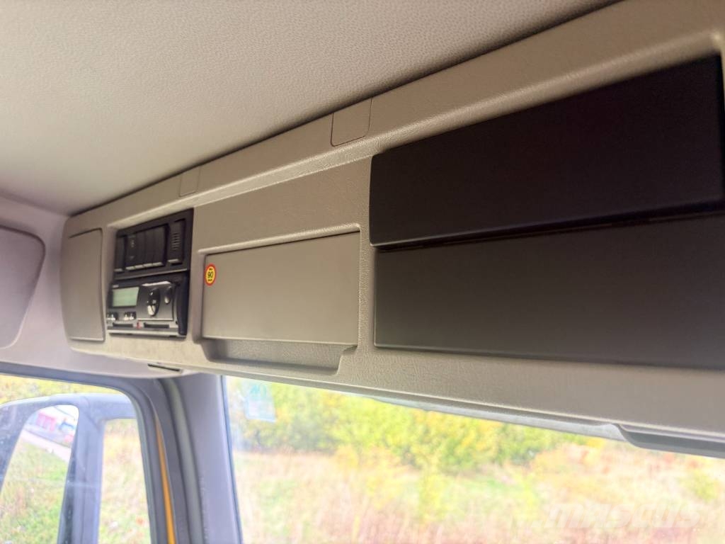 Volvo FM Furgons